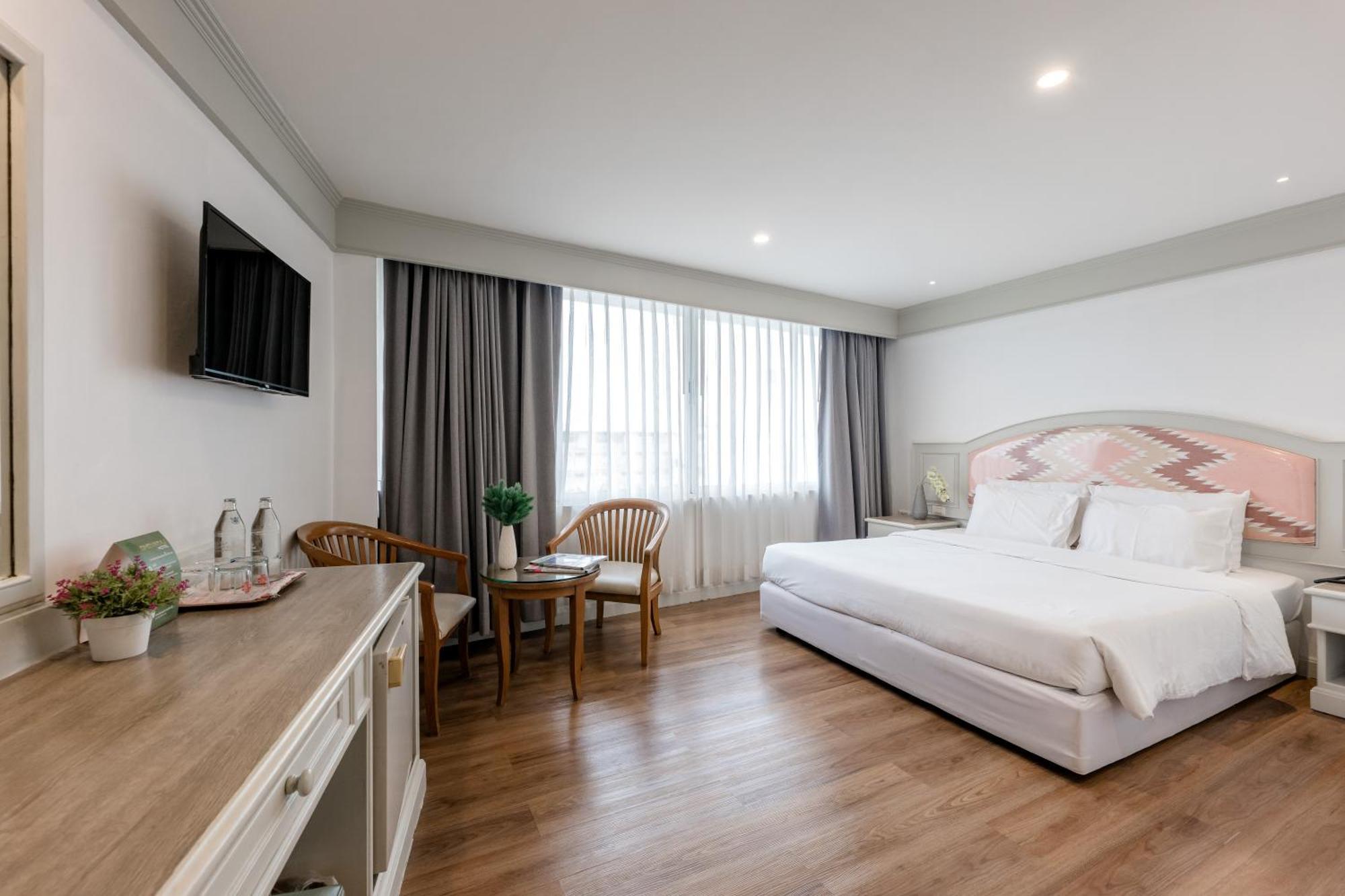Dhevaraj Hotel Нан Екстериор снимка